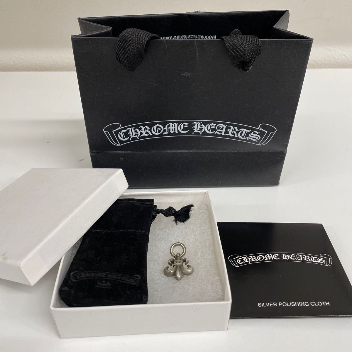 CHROME HEARTS Fluer charm pendant