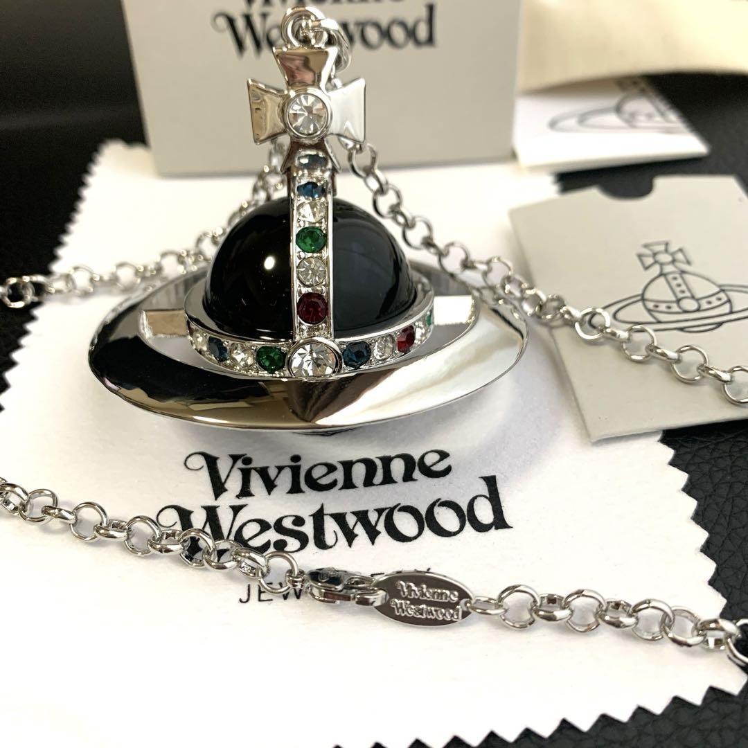 Vivienne Westwood Large Worlds End Exclusive Orb Necklace