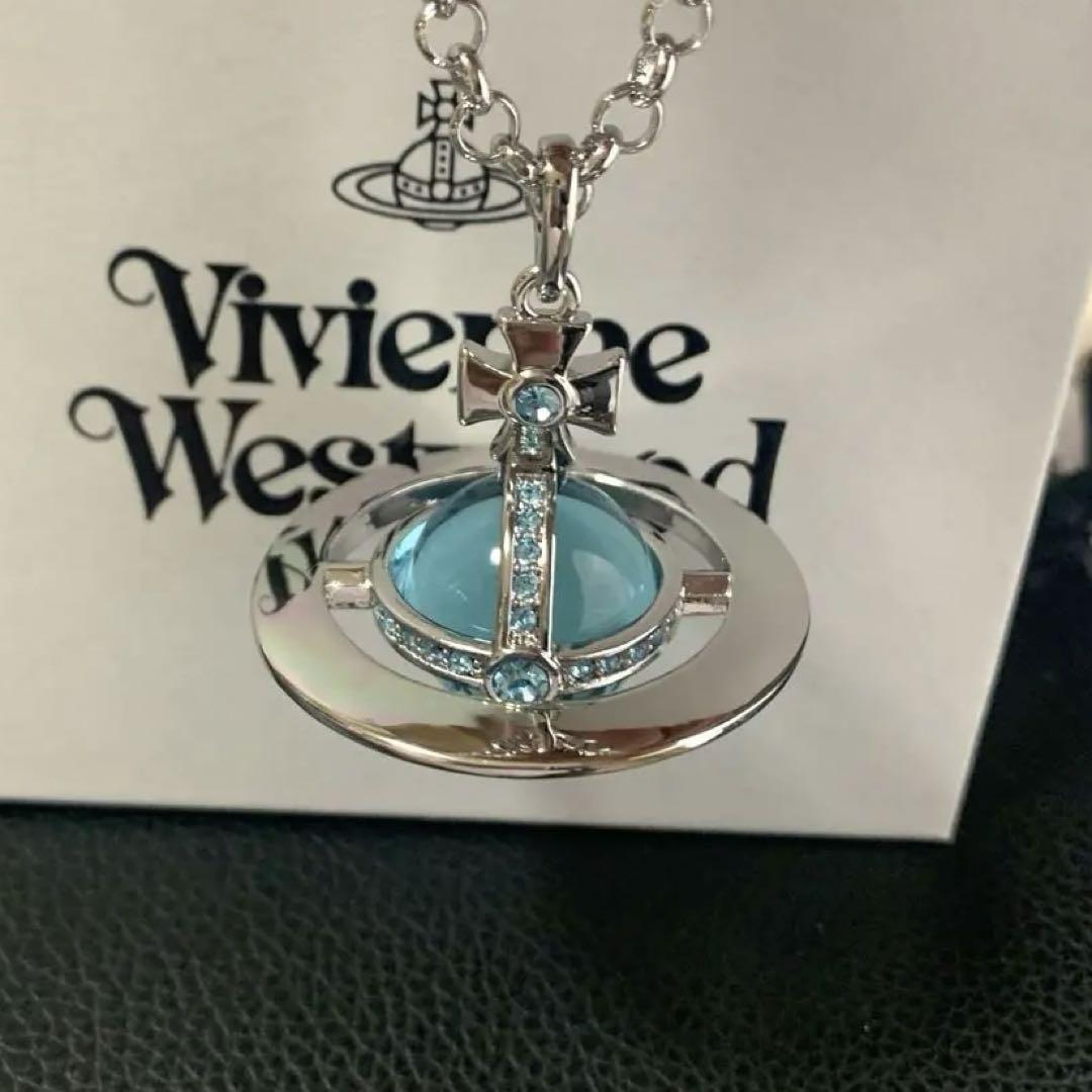 Vivienne Westwood Medium Orb Necklace