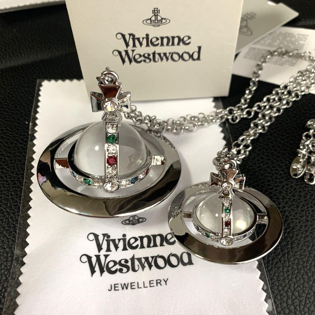 Vivienne Westwood Large Worlds End Exclusive Orb Necklace