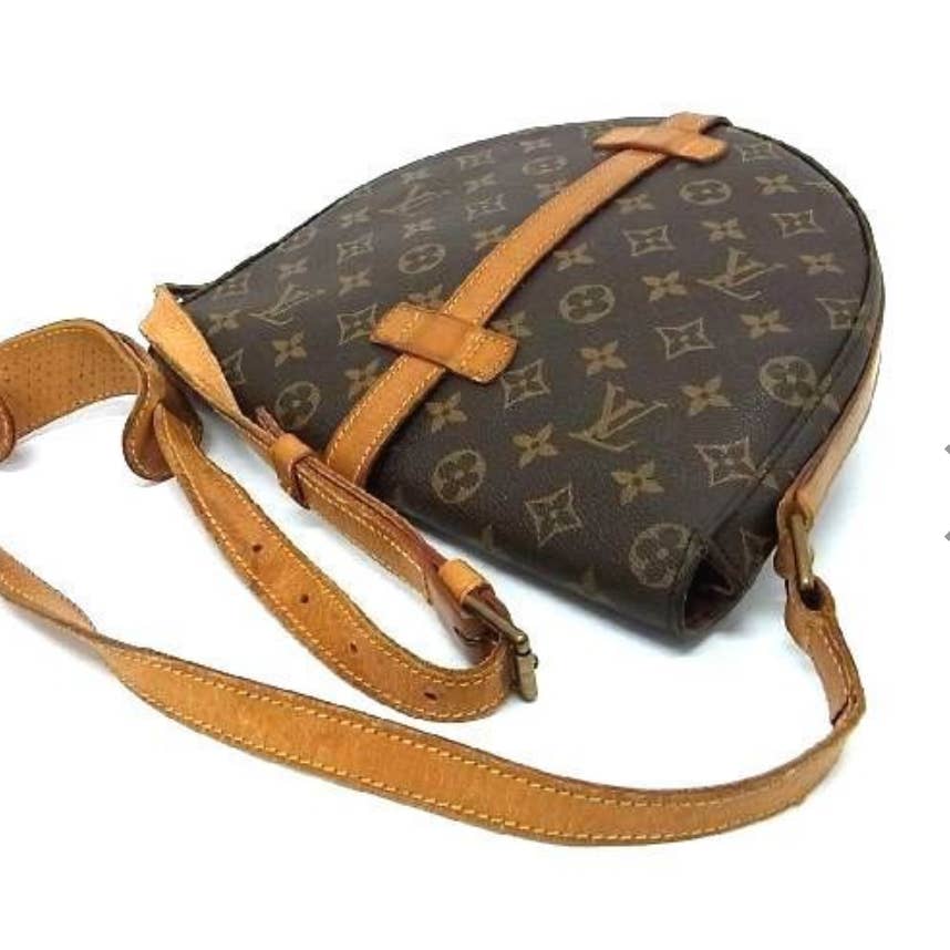 Louis Vuitton Chantilly GM Crossbody Shoulder Bag