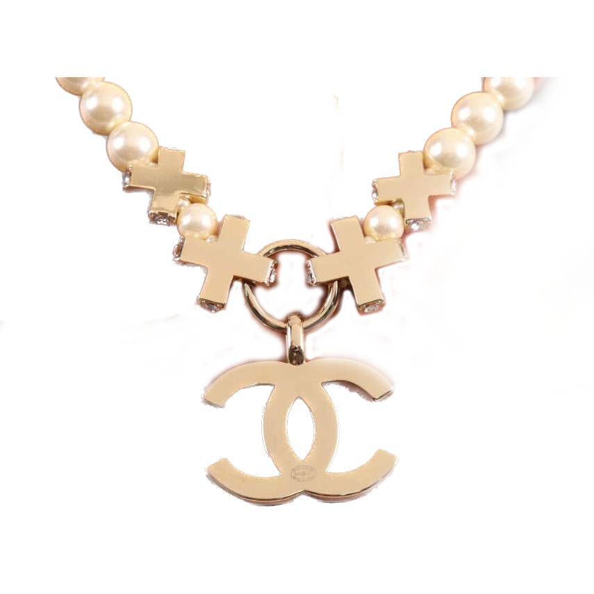 Chanel Pearl Rhinestone Choker necklace