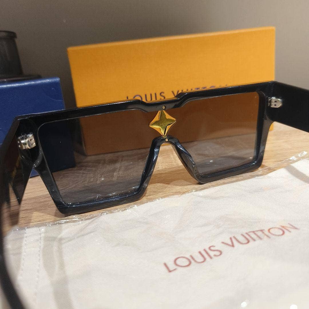 Louis Vuitton Cyclone sunglasses