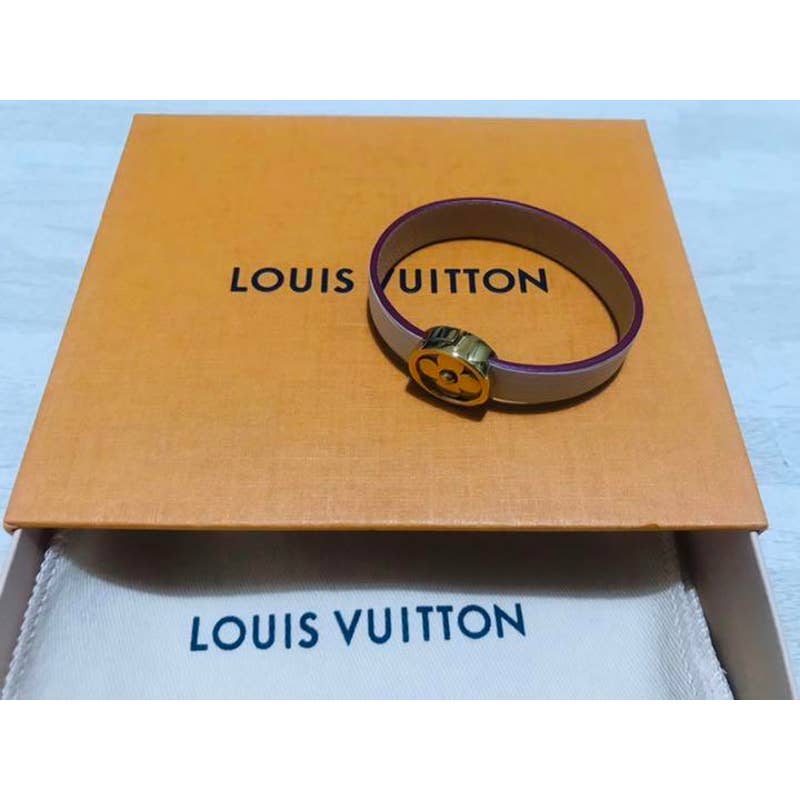 Louis Vuitton Snap Flower Bracelet