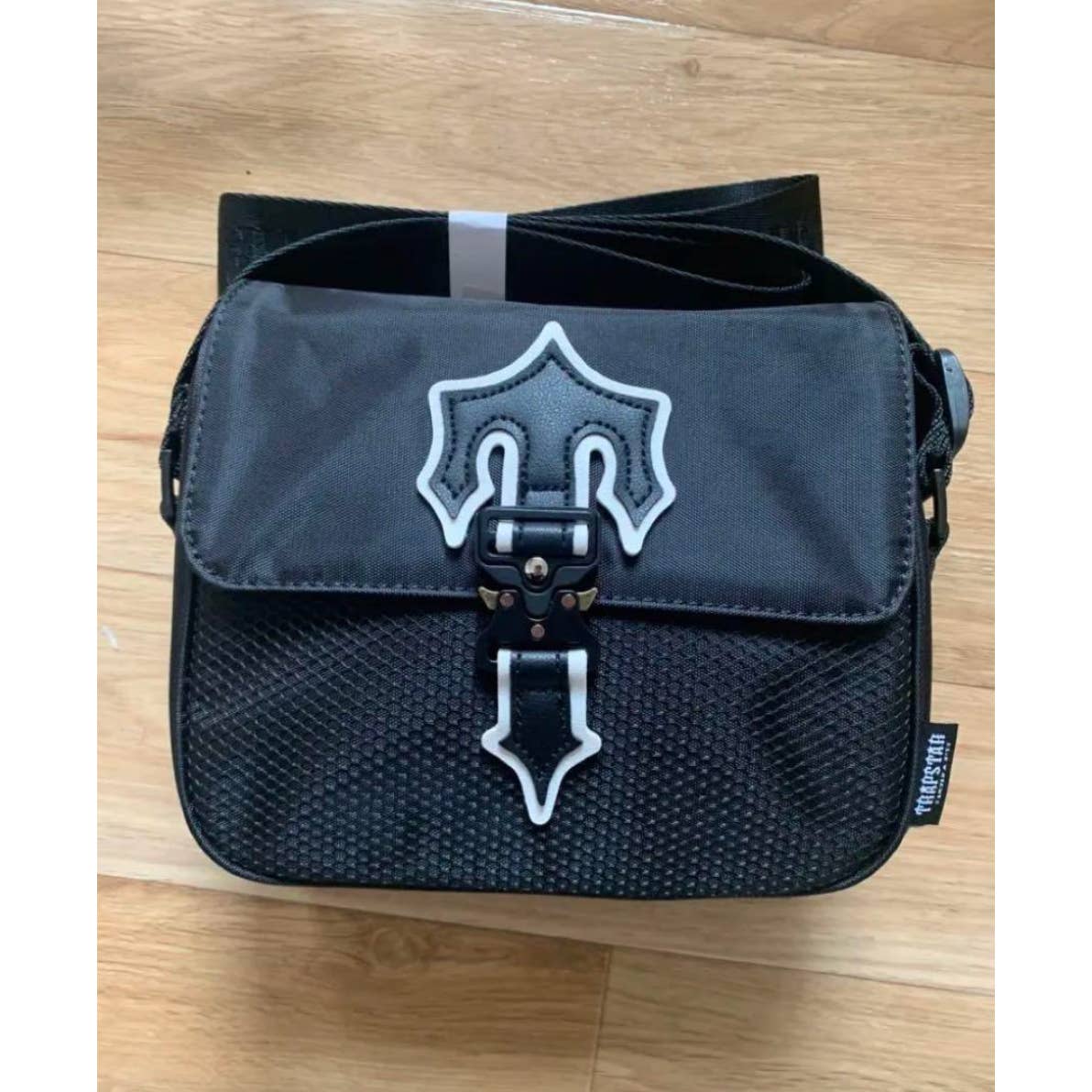 TRAPSTAR shoulder strap crossbody bag